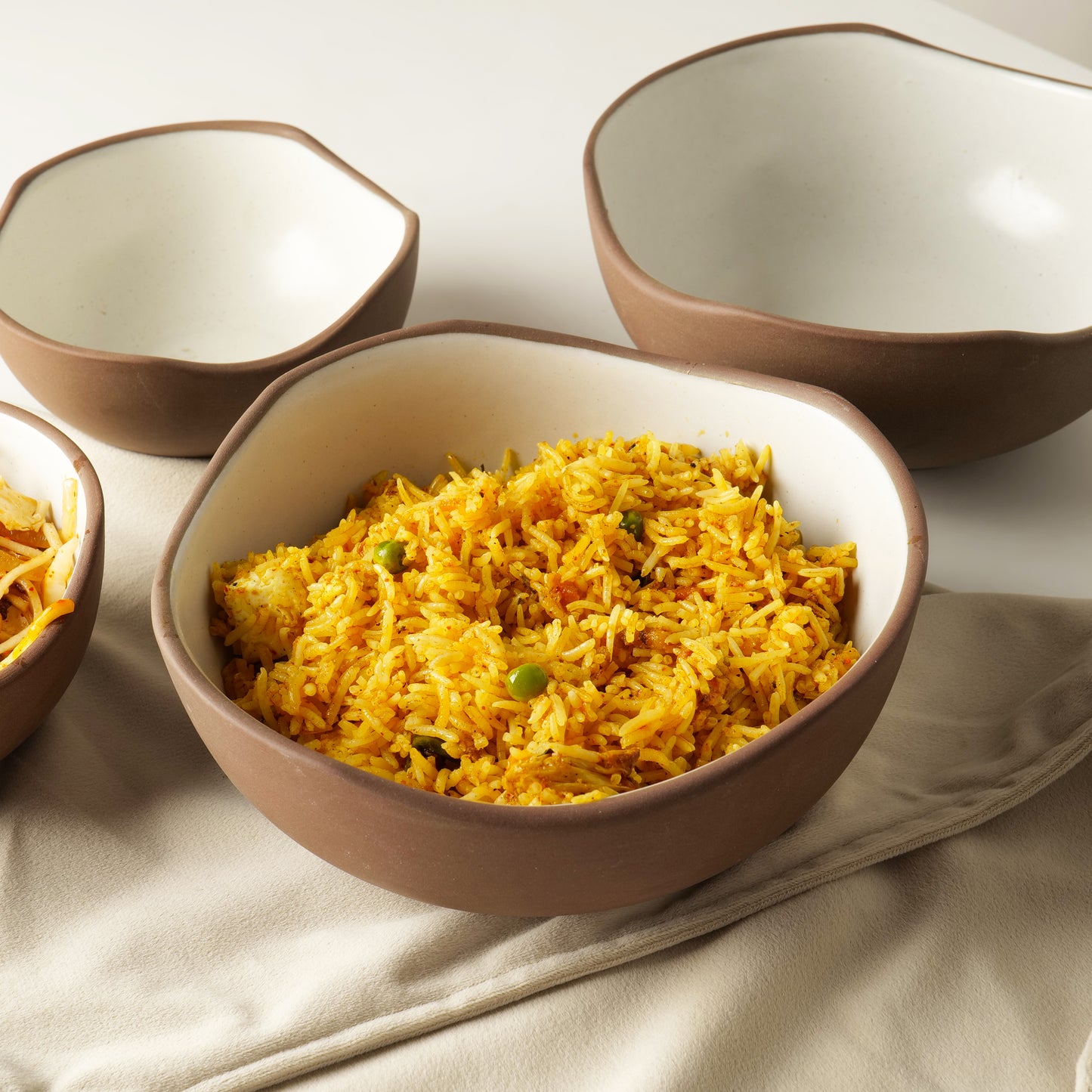 Mittiya Kora Serving Bowls – Set of 4