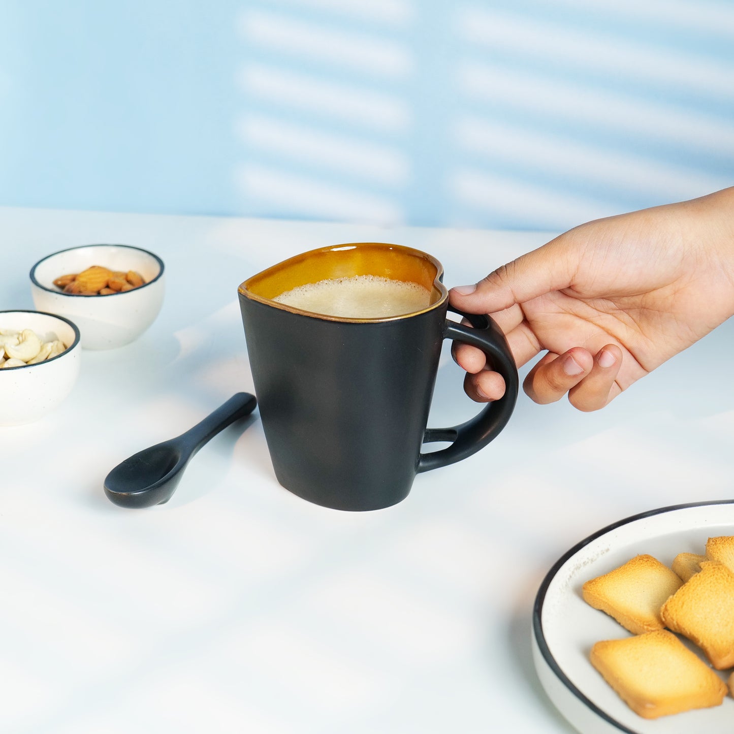 Lune Mocha Heart Mug – With Spoon